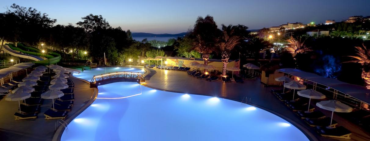 piscine de nuit