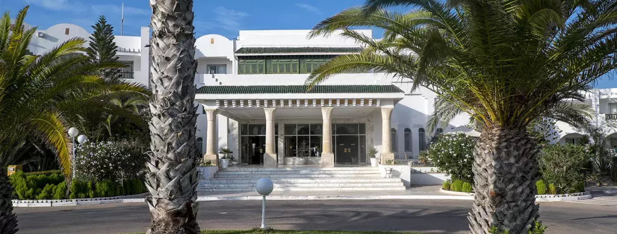 entrée extérieure hôtel