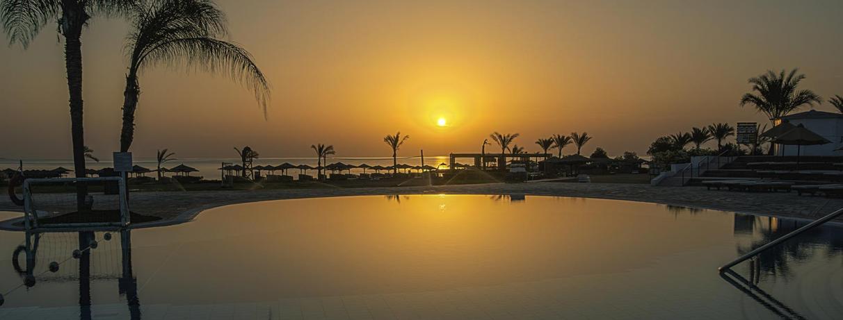 piscine de nuit