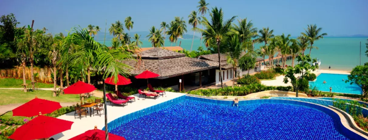 vue d'ensemble piscine