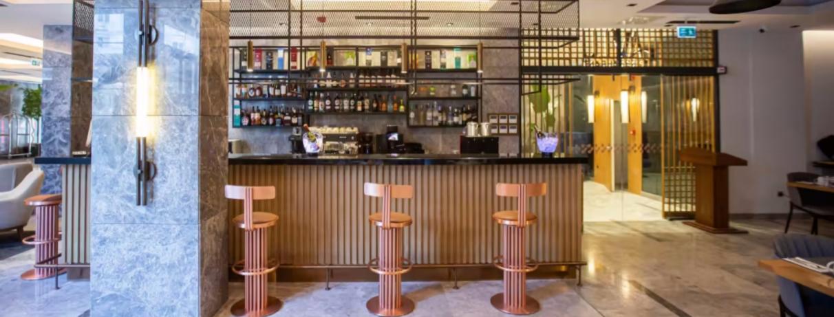 bar
