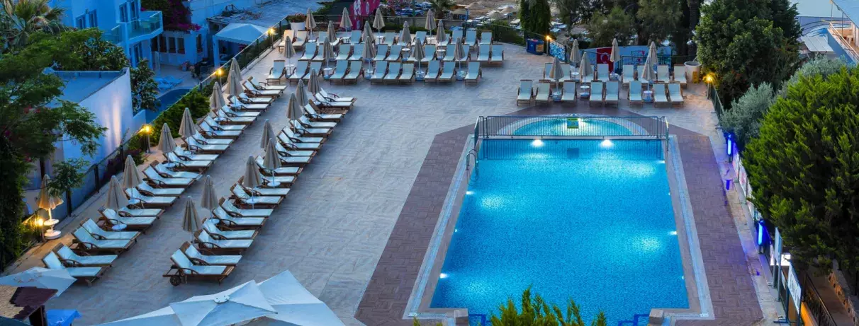 vue d'ensemble piscine 