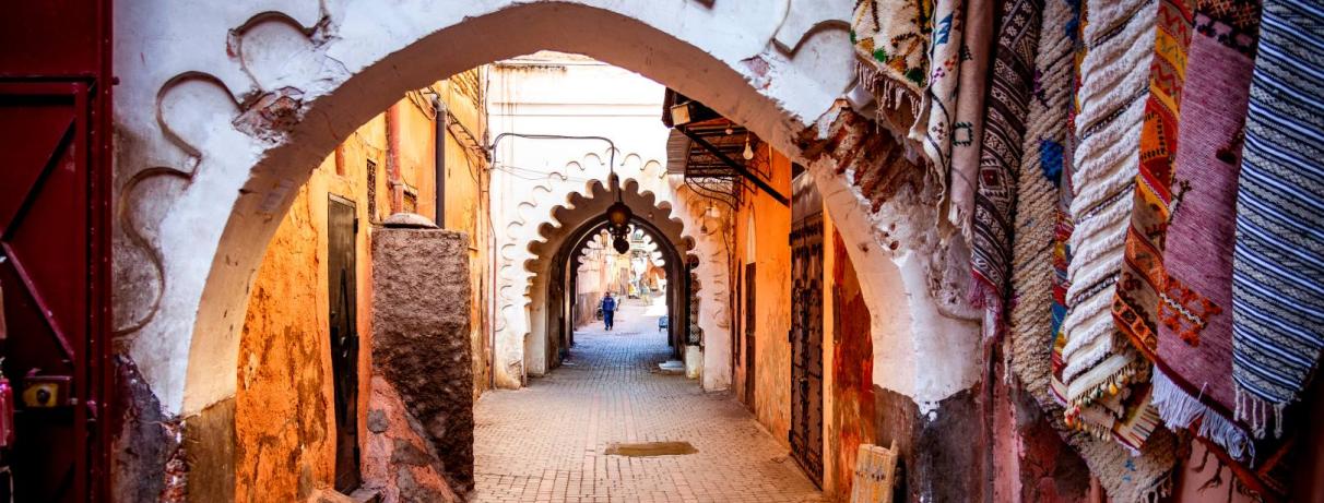 medina