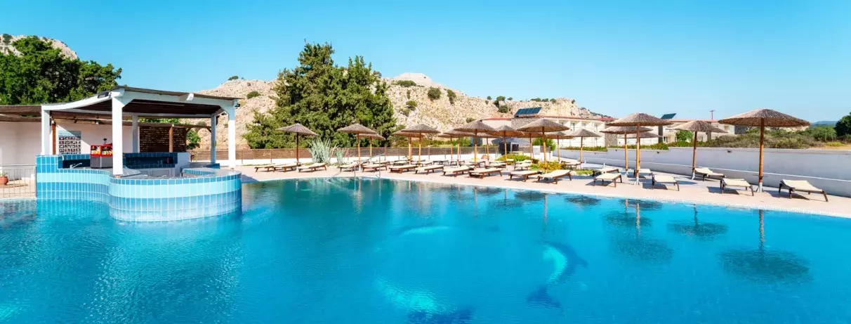 piscine avec dauphins