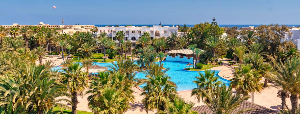 vue de haut piscine hotel