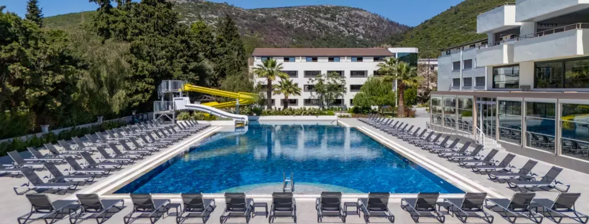 vue d'ensemble piscine 