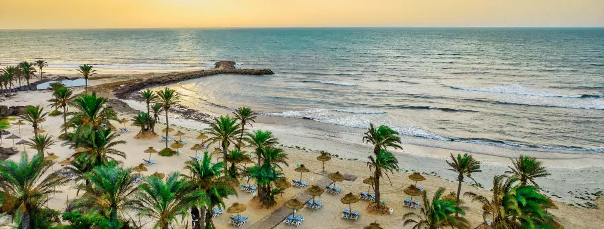 vue aérienne plage djerba palm azur
