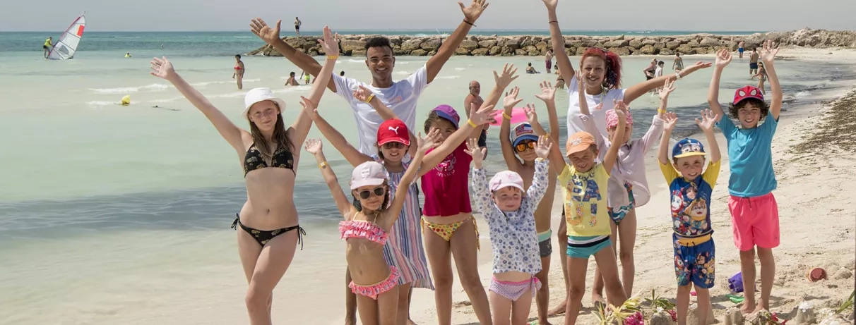 Des gens à la plage 