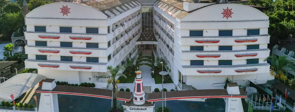 vue de la façade extérieur de l'hôtel