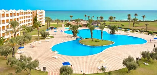 hotel + piscine + plage