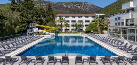 vue d'ensemble piscine 