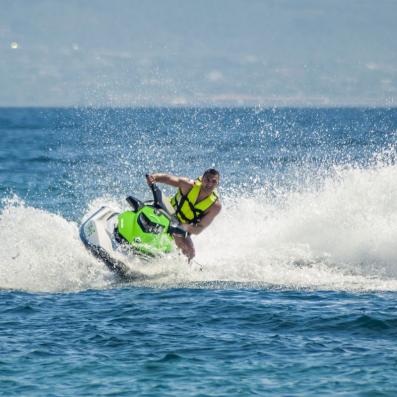 jet-ski