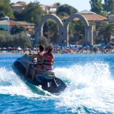 jet-ski