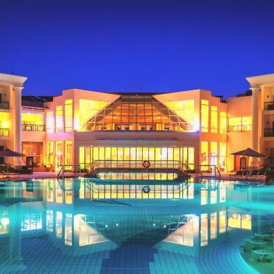 piscine de nuit