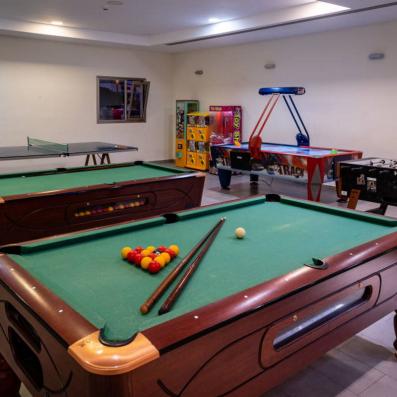 billiard