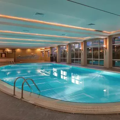 piscine intérieure