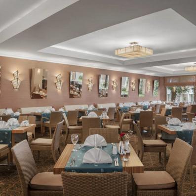 restaurant 