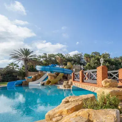 piscines avec tobogans