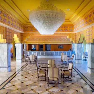 hall intérieure jaune