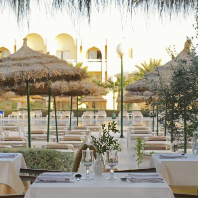 restaurant extérieur terrasse