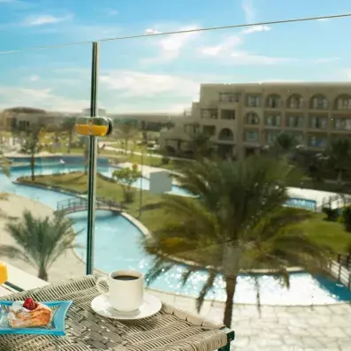 vue hotel et piscine