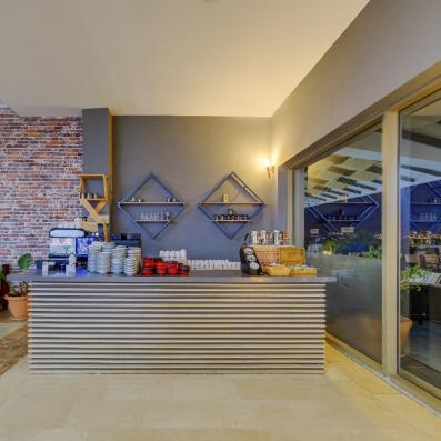 bar
