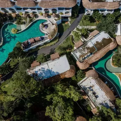 vue d'ensemble piscine