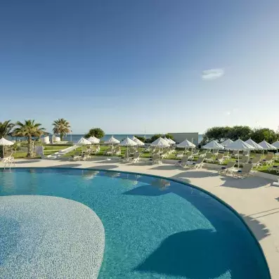 piscine avec transat 