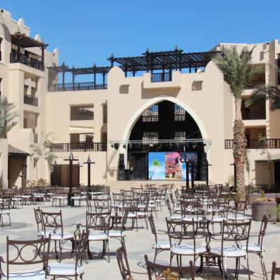 terrasse avec scène 