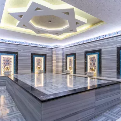 espace de détente avec un bain turc 