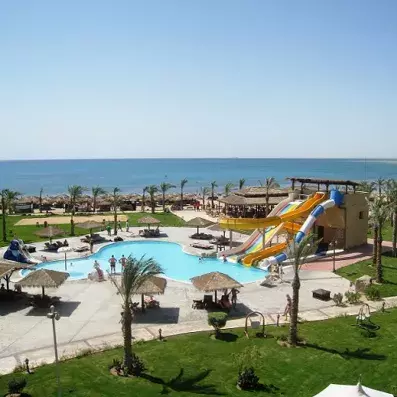 piscine et toboggans