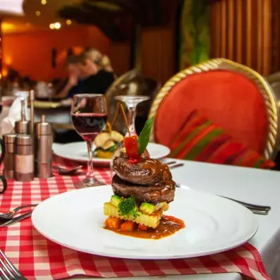 restaurant nappe à carreaux