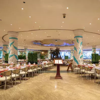 restaurant ton beige et bleu