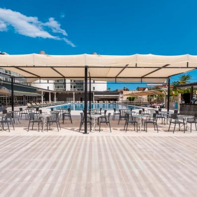 pool bar