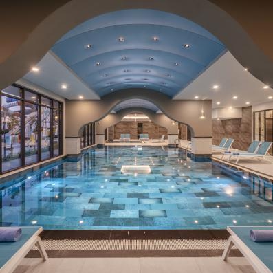 piscine intérieure 