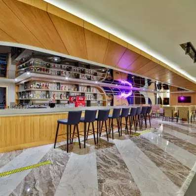 lobby bar 