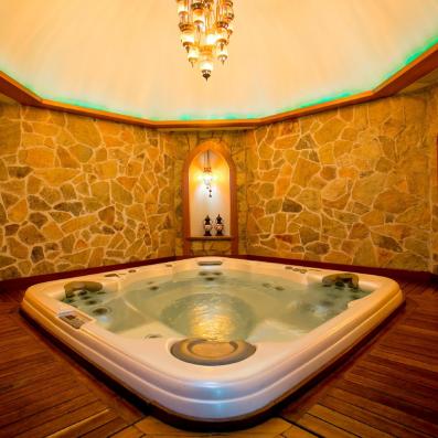jacuzzi 