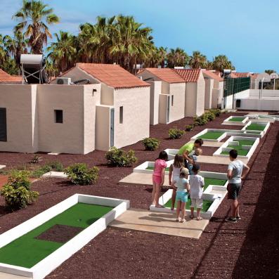 mini-golf