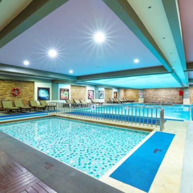 piscine intérieure 