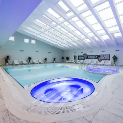 piscine intérieure 