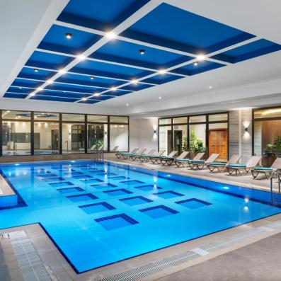 piscine intérieure 