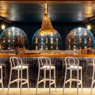 lobby bar 