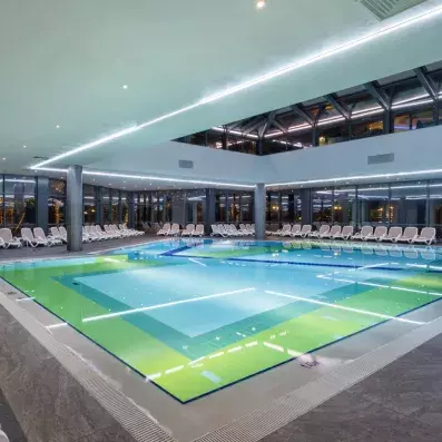 piscine intérieure 