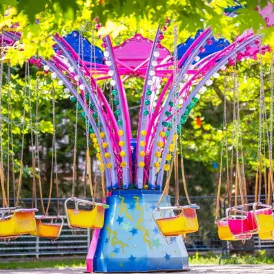 attraction balançoire 