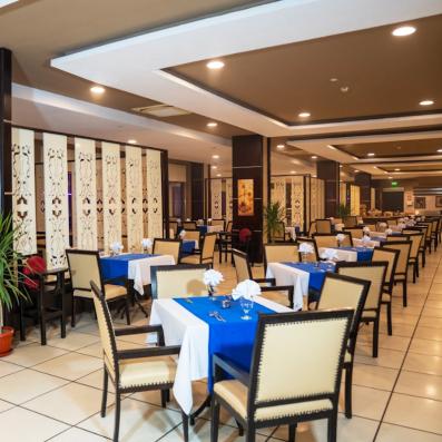 RESTAURANT TABLE