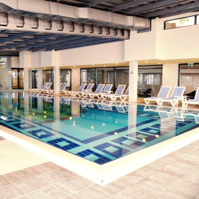piscine intérieure