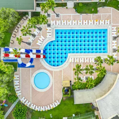 vue d'ensemble piscine 