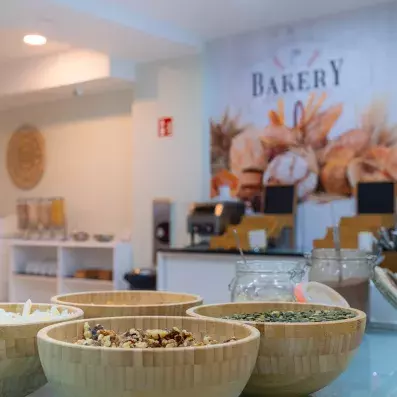 buffet petit-déjeuner avec décorations