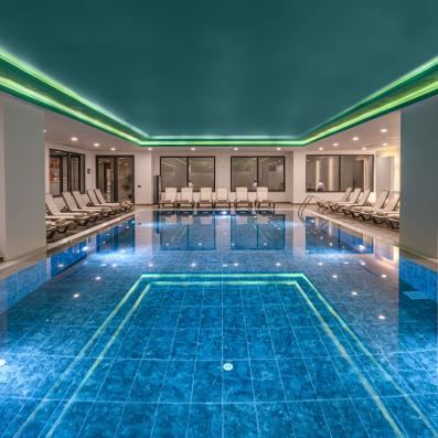 piscine intérieure