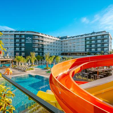 hotel piscine toboggan